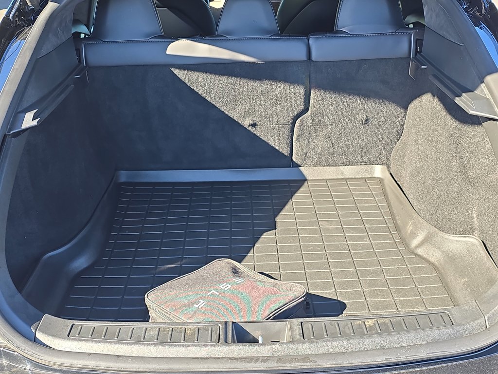 Used 2020 Tesla Model S Long Range Plus image 9