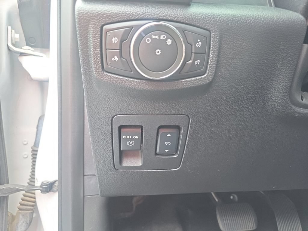 Used 2017 Ford F150 XLT w/ Equipment Group 302A Luxury AWD/4WD image 20