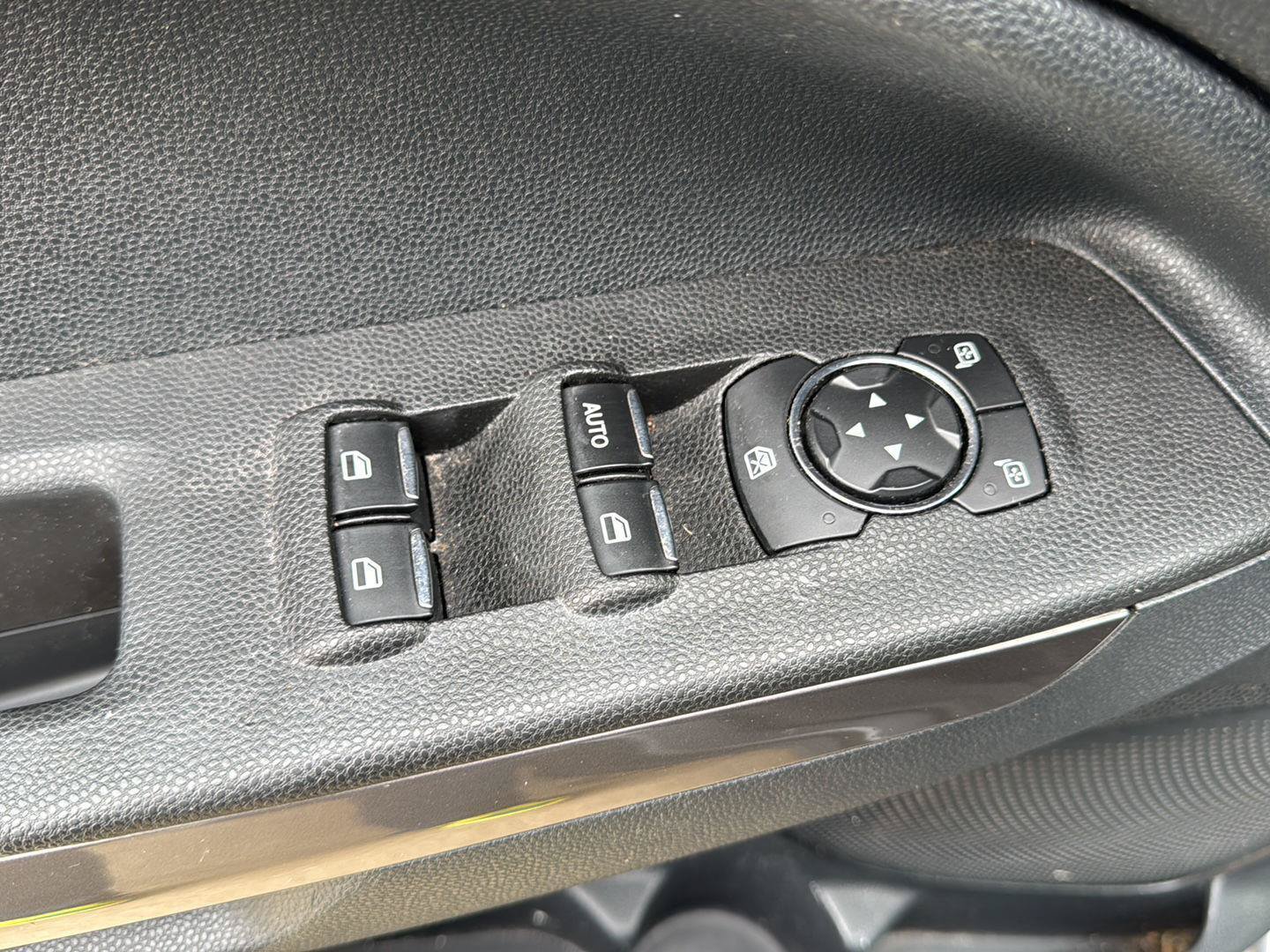 Used 2020 Ford EcoSport SE FWD image 17