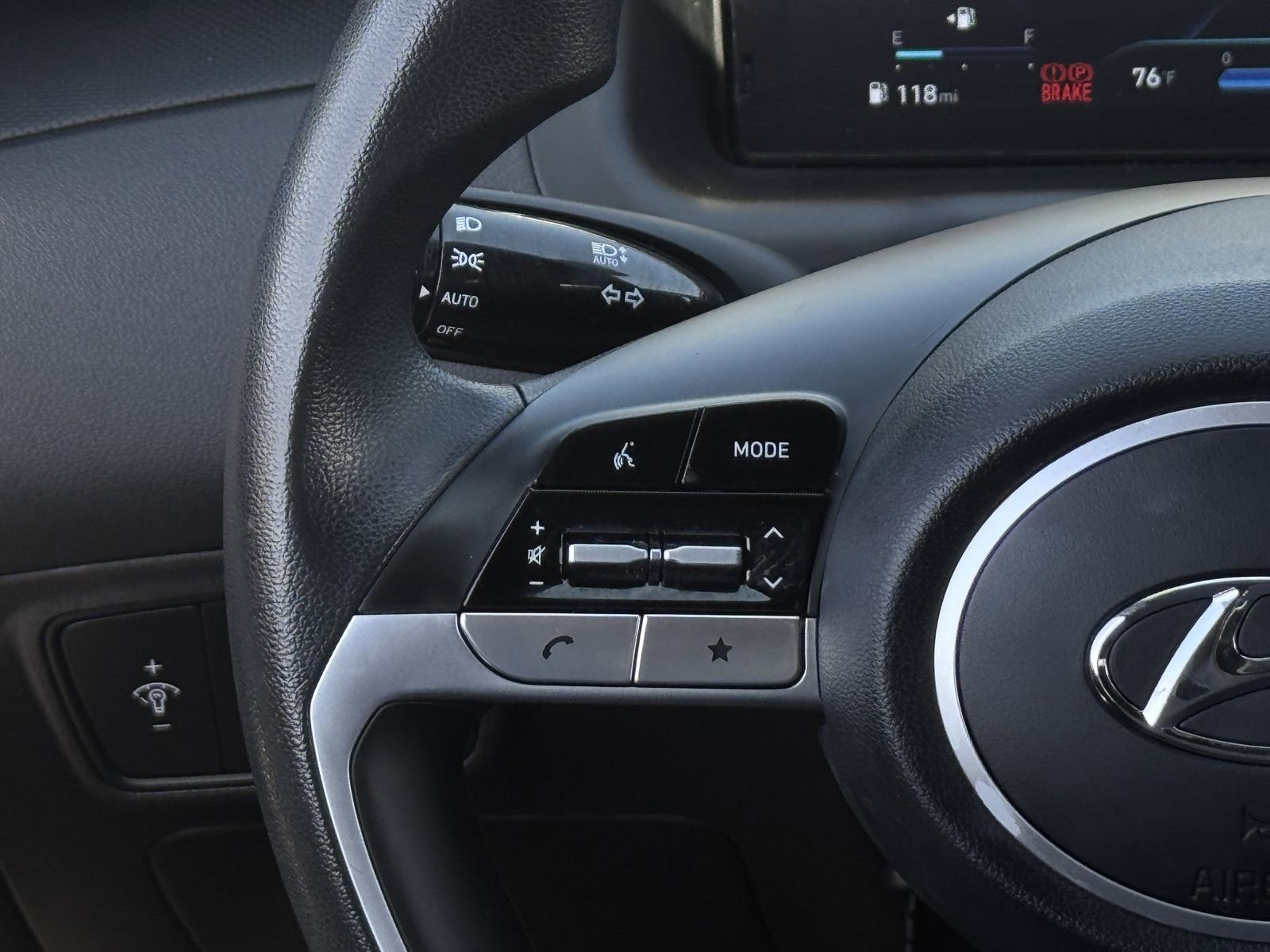 Used 2024 Hyundai Santa Cruz SEL w/ Activity Package image 16