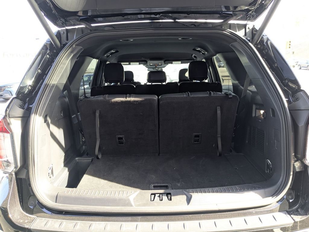 Used 2025 Ford Explorer ST-Line w/ ST-Line Street Pack image 30