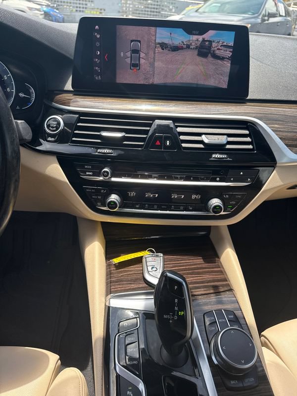 Used 2019 BMW 530i xDrive w/ Convenience Package AWD/4WD image 10