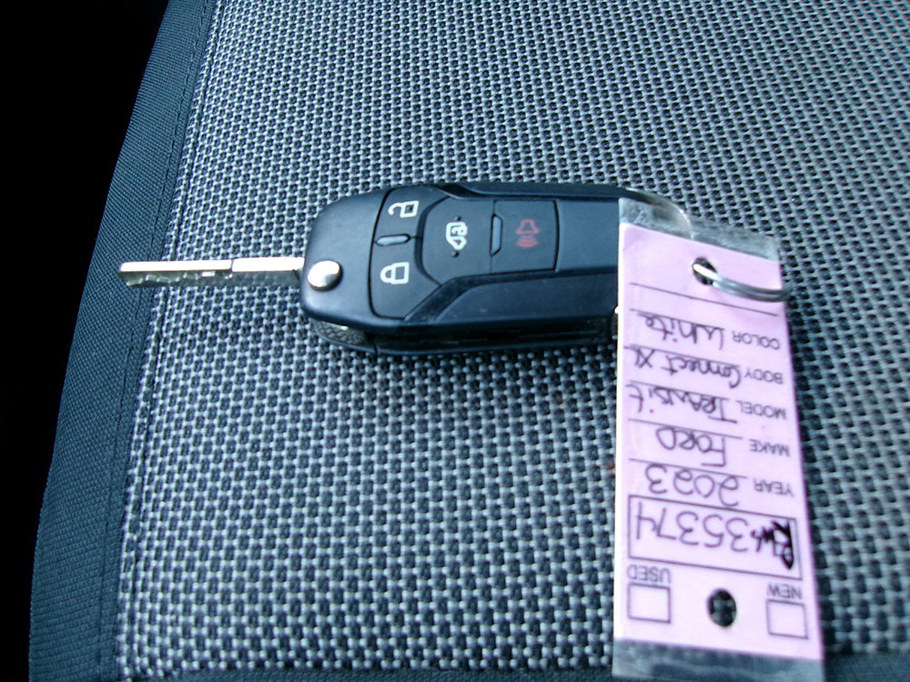 Used 2023 Ford Transit Connect XL image 18