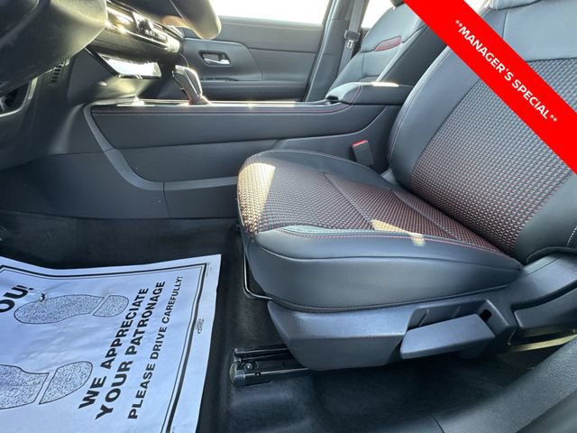 New 2025 Nissan Kicks SR AWD/4WD image 12