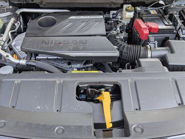 Certified 2025 Nissan Rogue SV image 22