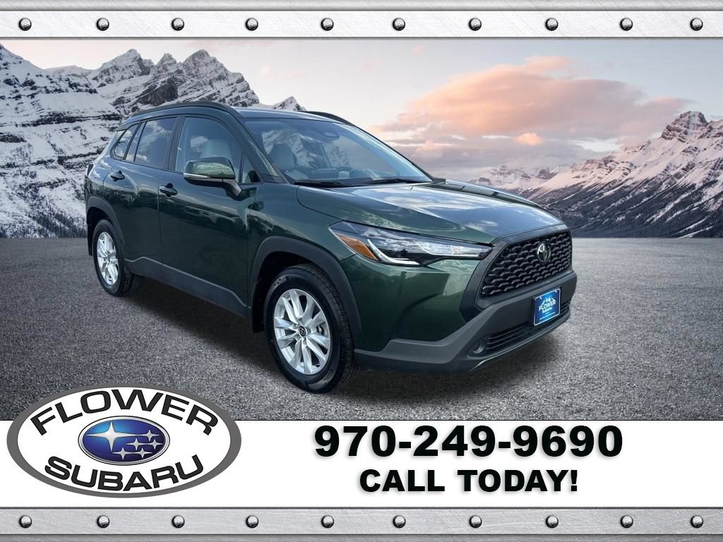 Used 2024 Toyota Corolla Cross LE AWD/4WD image 1