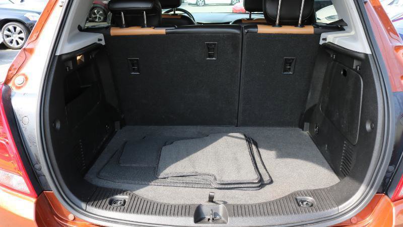 Used 2019 Chevrolet Trax Premier w/ LPO, Protection Package FWD image 22