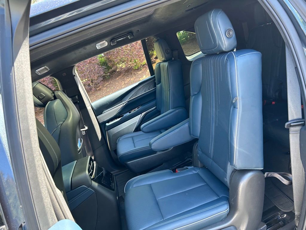 Used 2025 Cadillac Escalade IQ Luxury 2 w/ LPO, Premium Carpet Package AWD/4WD image 53