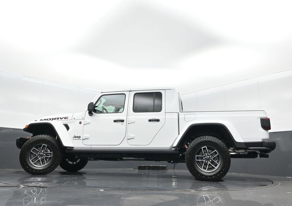 New 2026 Jeep Gladiator Mojave image 32