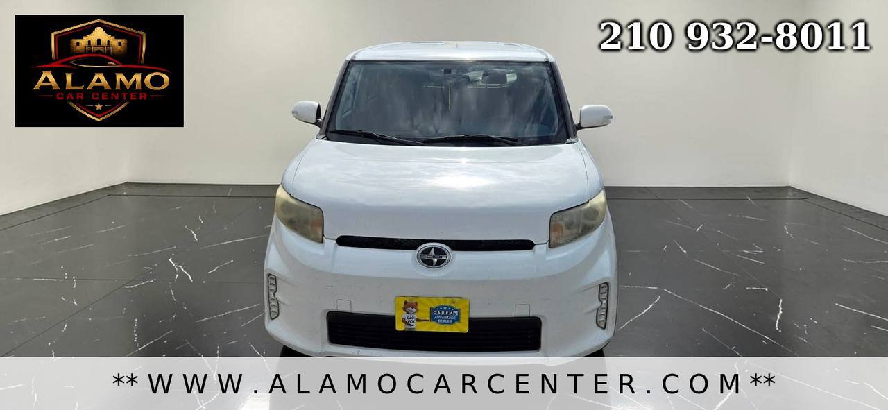 Used 2014 Scion xB FWD image 8