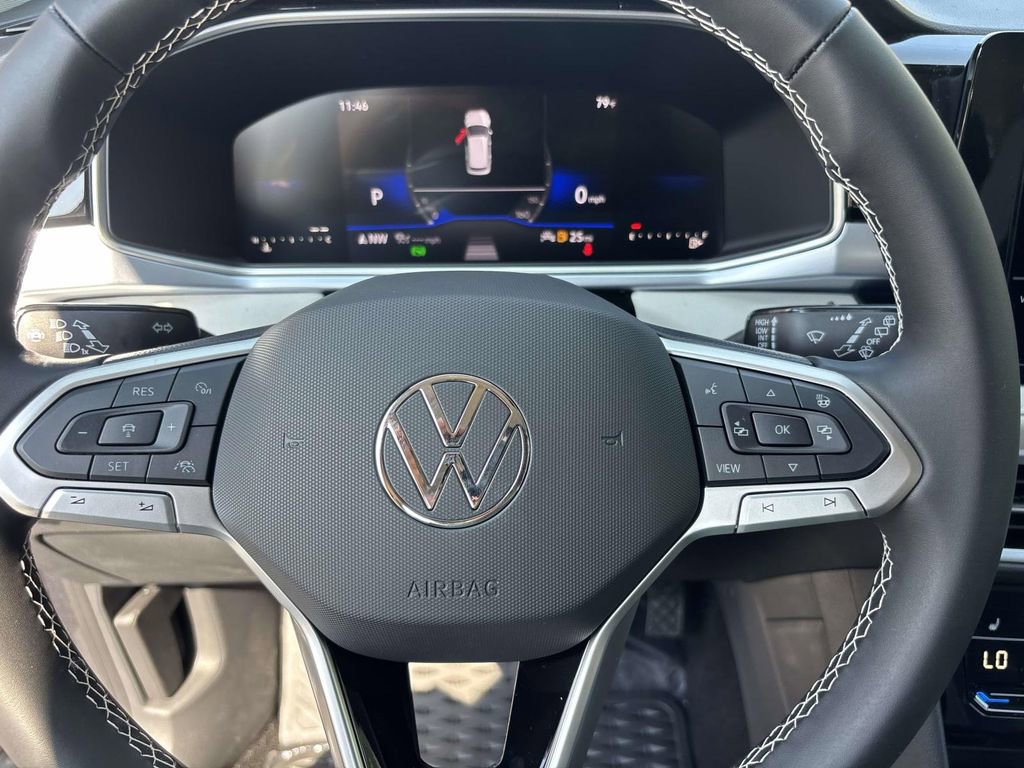 New 2025 Volkswagen Taos SE image 16