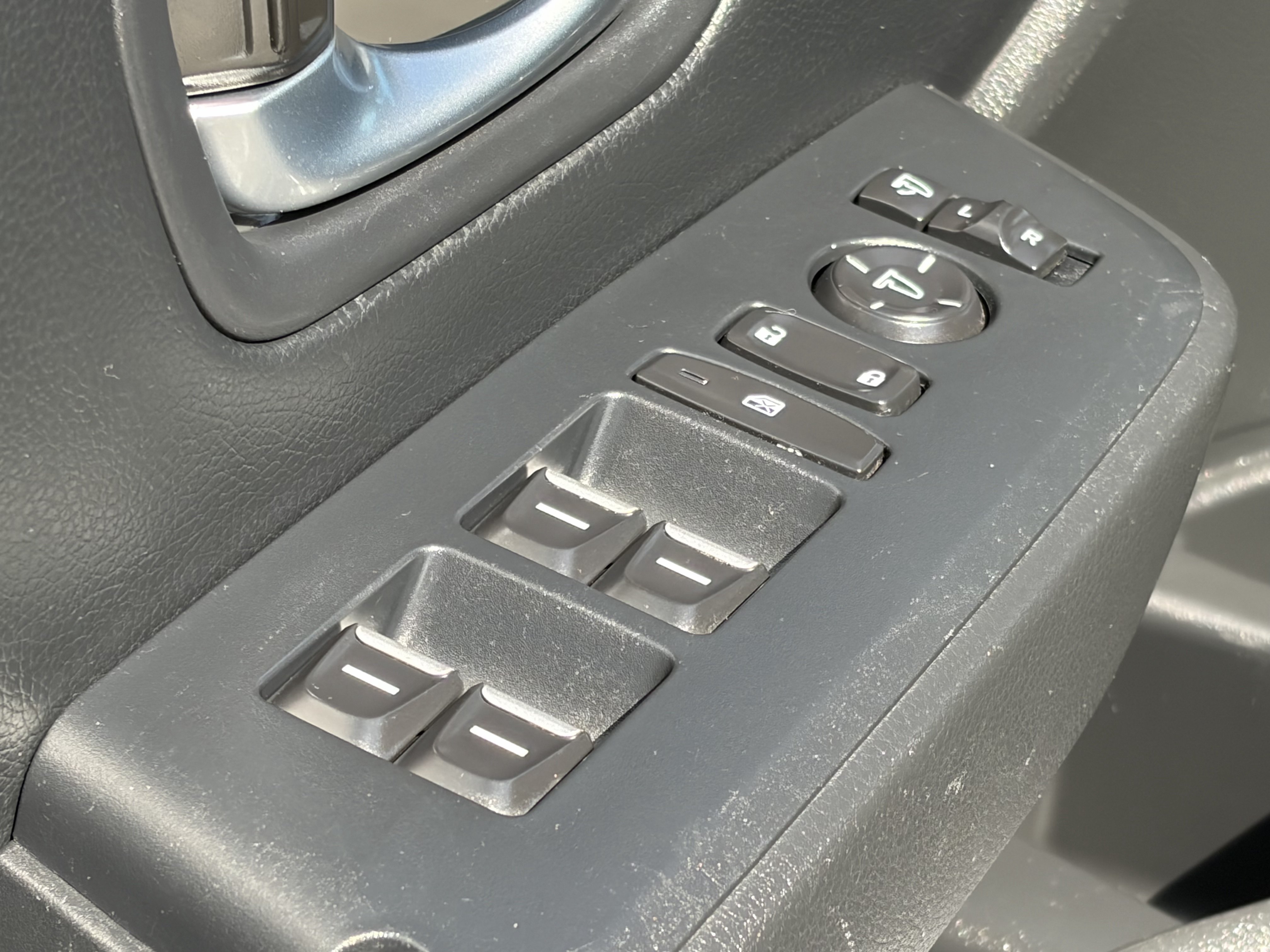 Used 2025 Honda Pilot TrailSport image 30