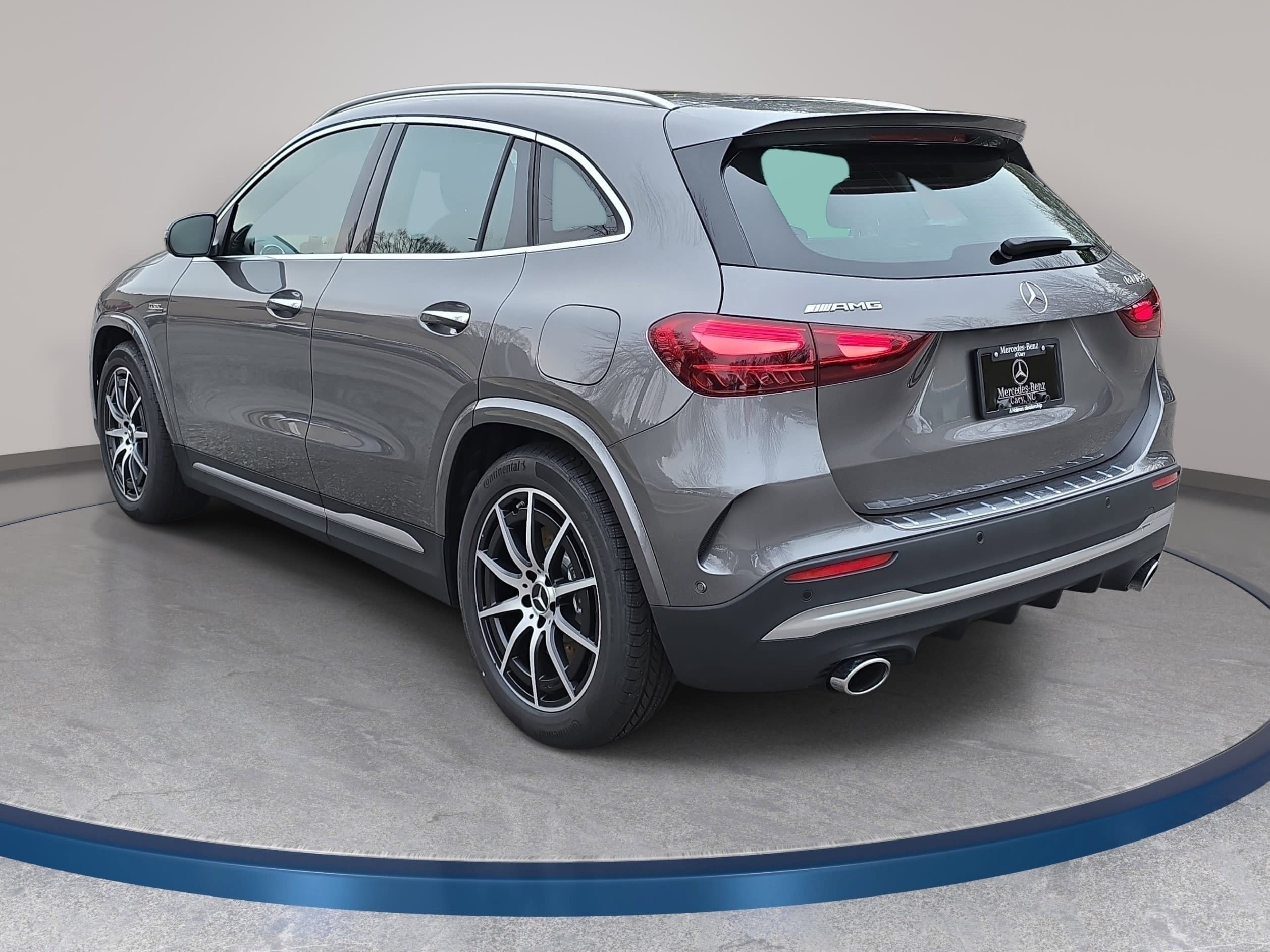 New 2026 Mercedes-Benz GLA 35 AMG 4MATIC image 7