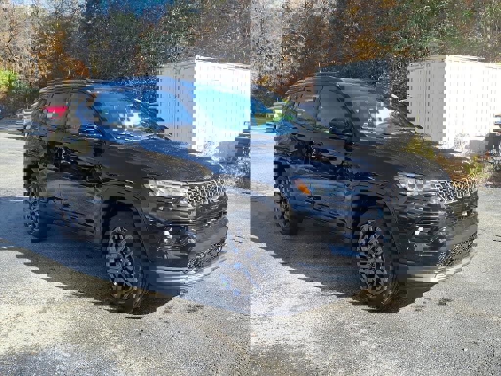 New 2026 Jeep Compass Limited image 4