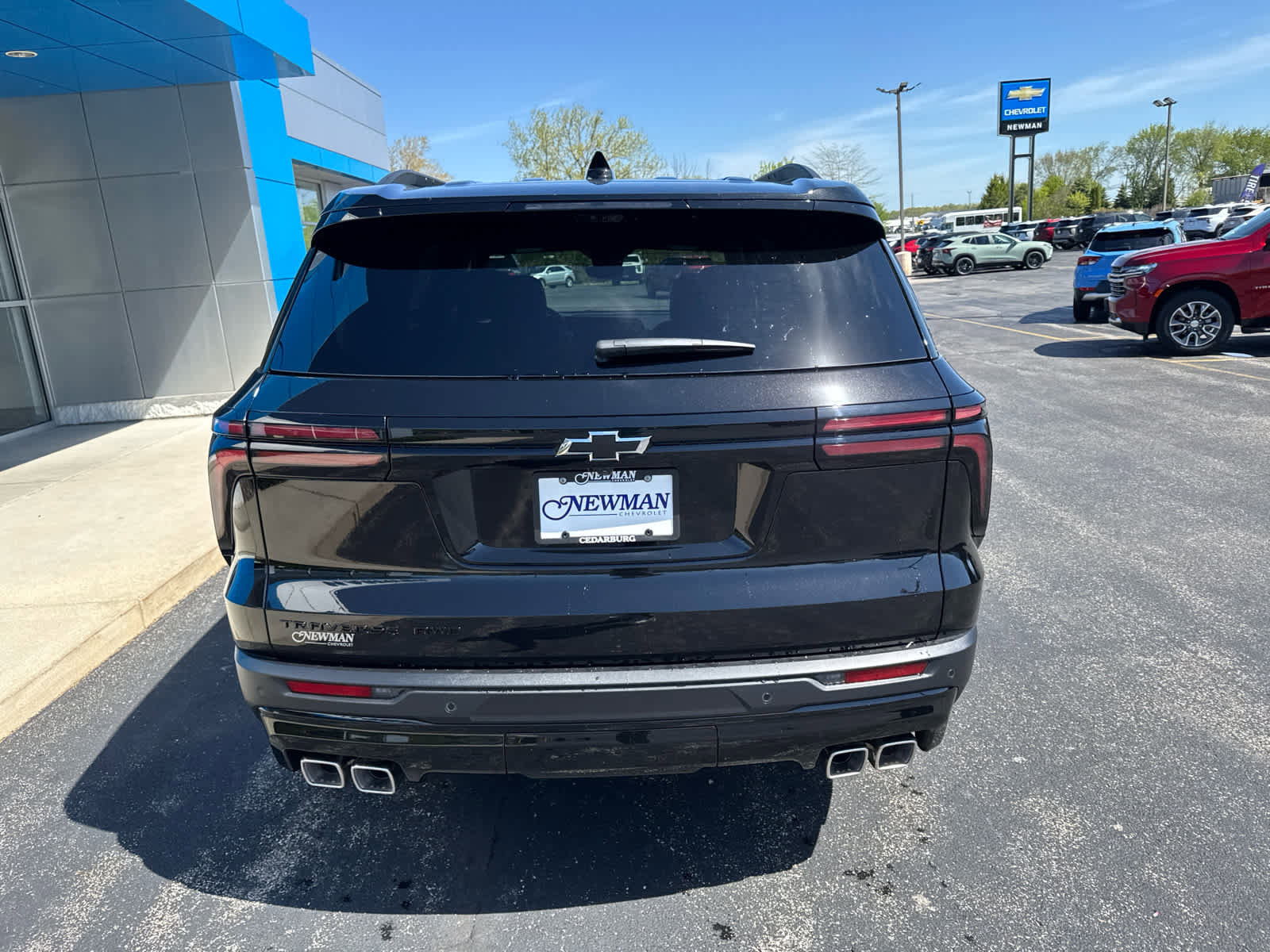 New 2026 Chevrolet Traverse LT w/ Midnight/Sport Edition AWD/4WD image 8