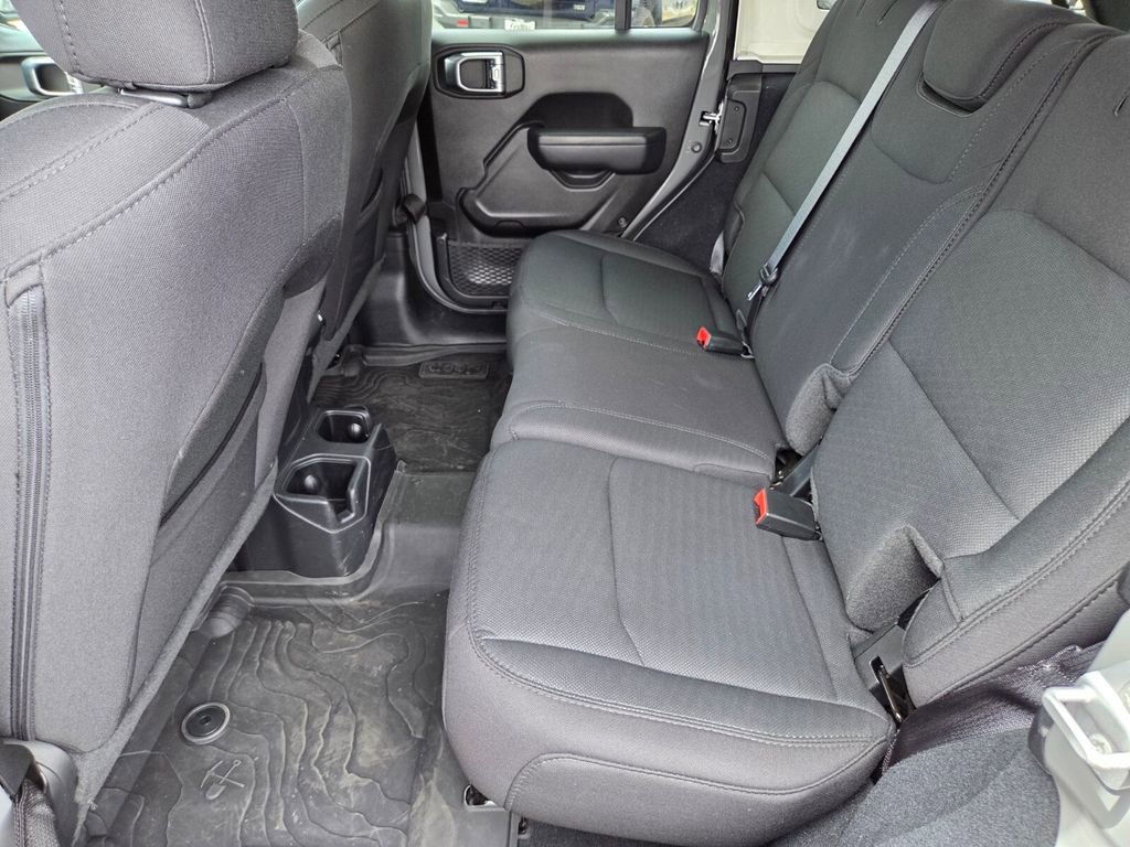 Used 2022 Jeep Wrangler Unlimited Sport AWD/4WD image 11