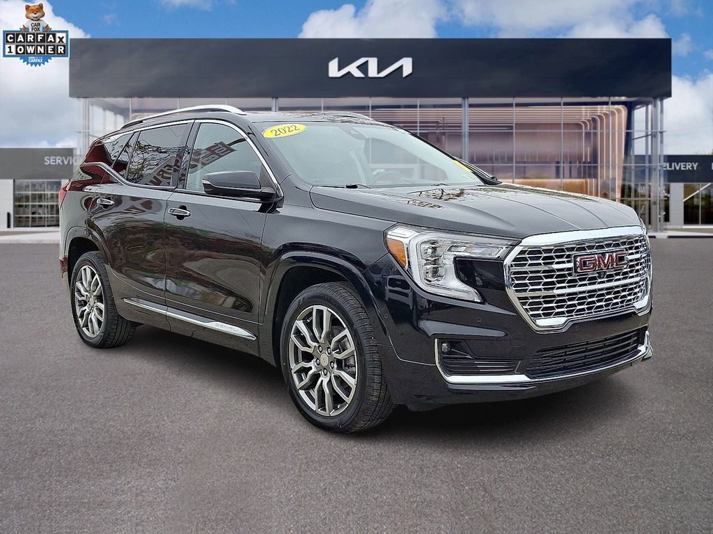 Used 2022 GMC Terrain Denali w/ Denali Premium Package