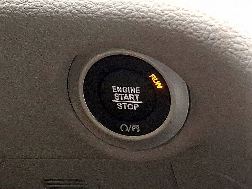 Used 2021 Chrysler Pacifica Limited w/ Premium & Safety Sphere Group image 22