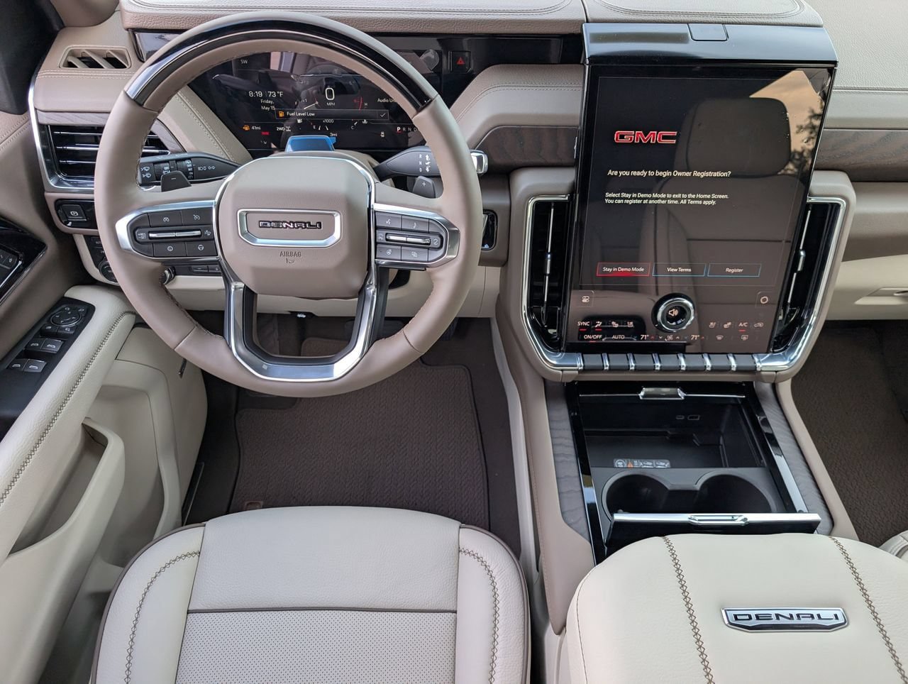 New 2026 GMC Yukon XL Denali w/ Denali Reserve Package AWD/4WD image 9