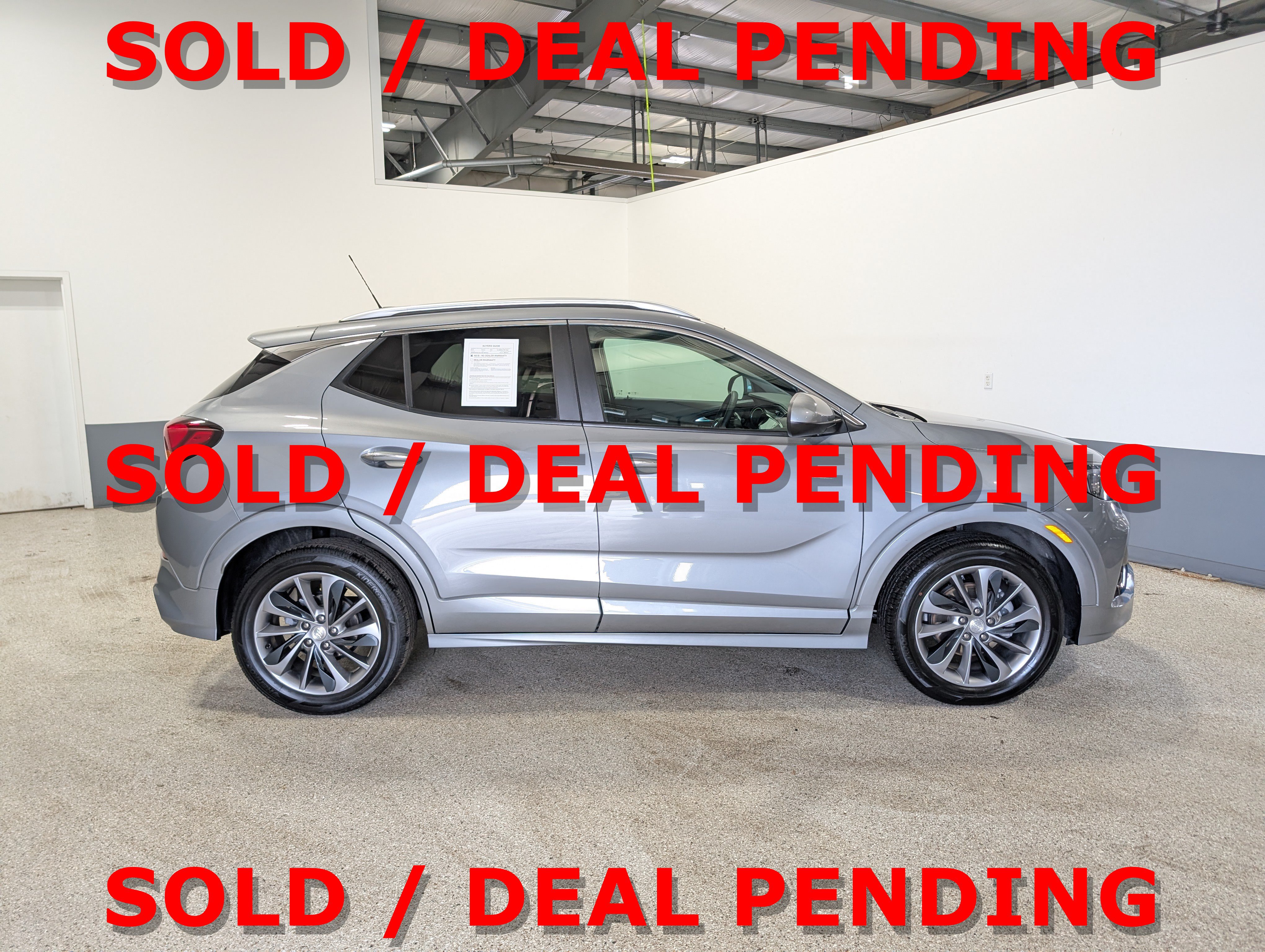 Used 2023 Buick Encore GX Select w/ Sport Touring Package FWD image 2