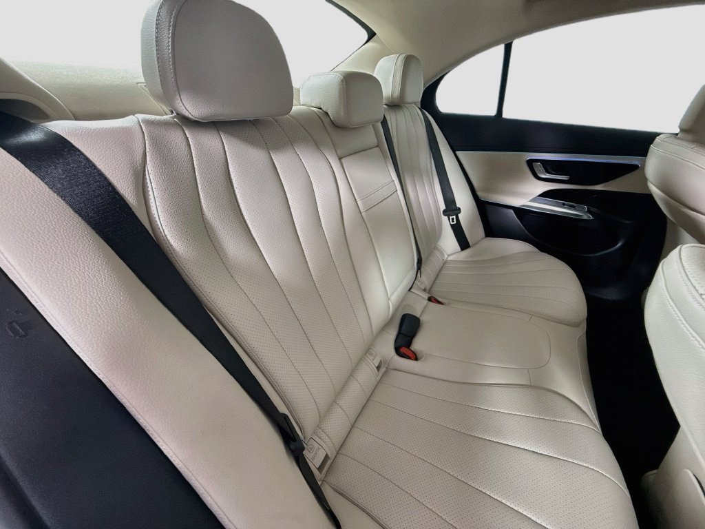Used 2026 Mercedes-Benz E 350 Sedan image 25