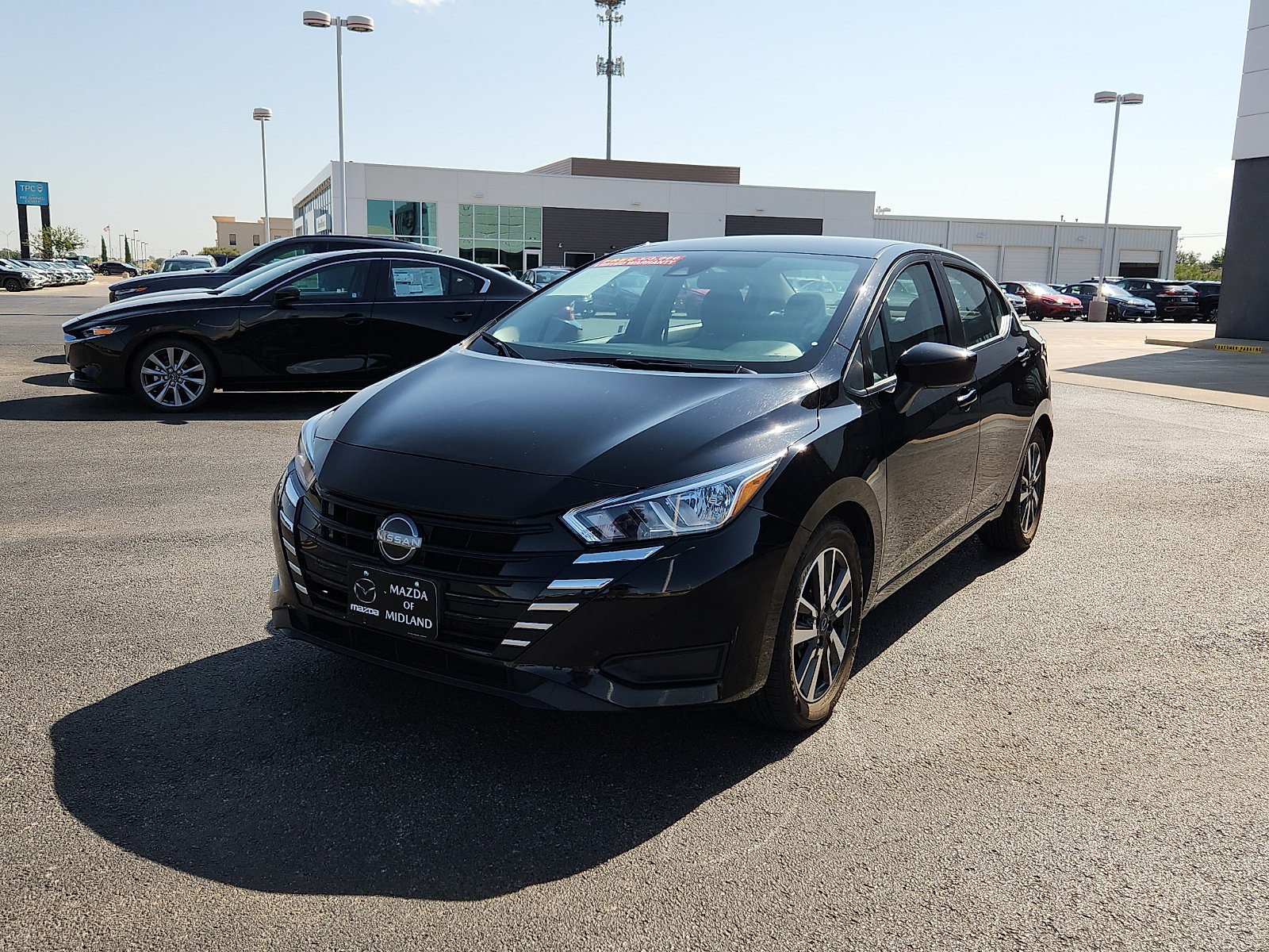 Used 2024 Nissan Versa SV FWD image 2