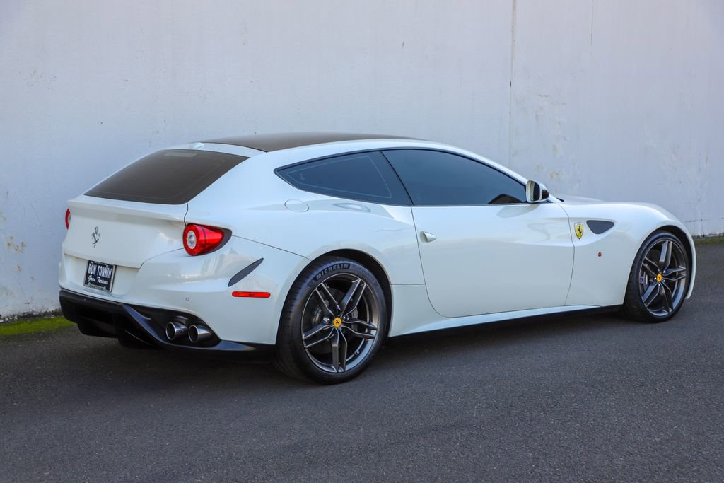 Certified 2016 Ferrari FF image 5