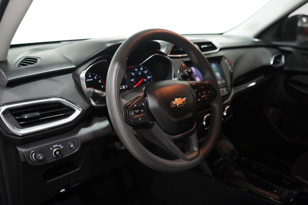 Used 2022 Chevrolet TrailBlazer LT w/ Convenience Package AWD/4WD image 19