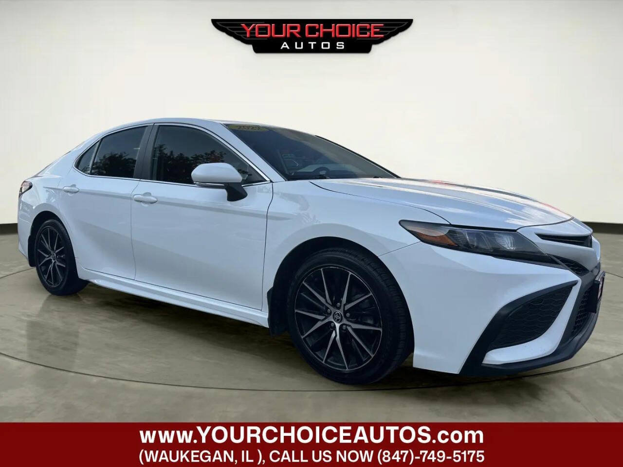 Used 2022 Toyota Camry SE FWD image 7