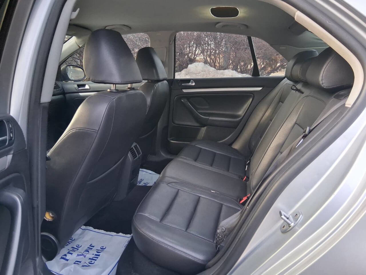 Used 2010 Volkswagen Jetta Limited Edition image 12