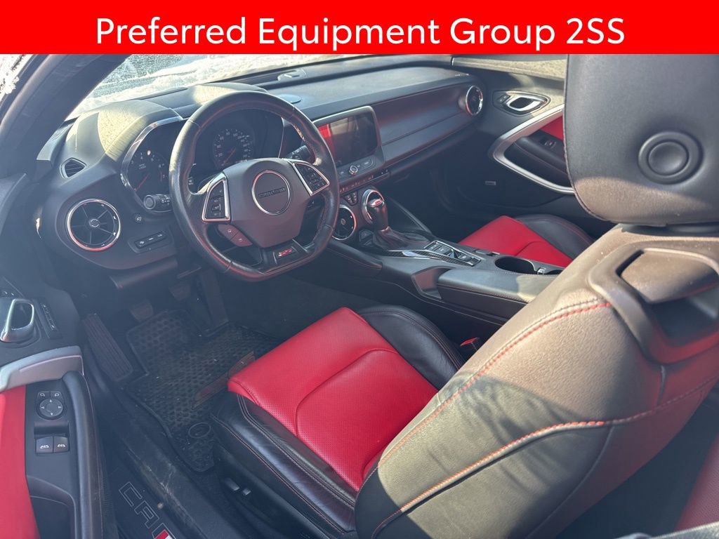 Used 2018 Chevrolet Camaro SS image 4