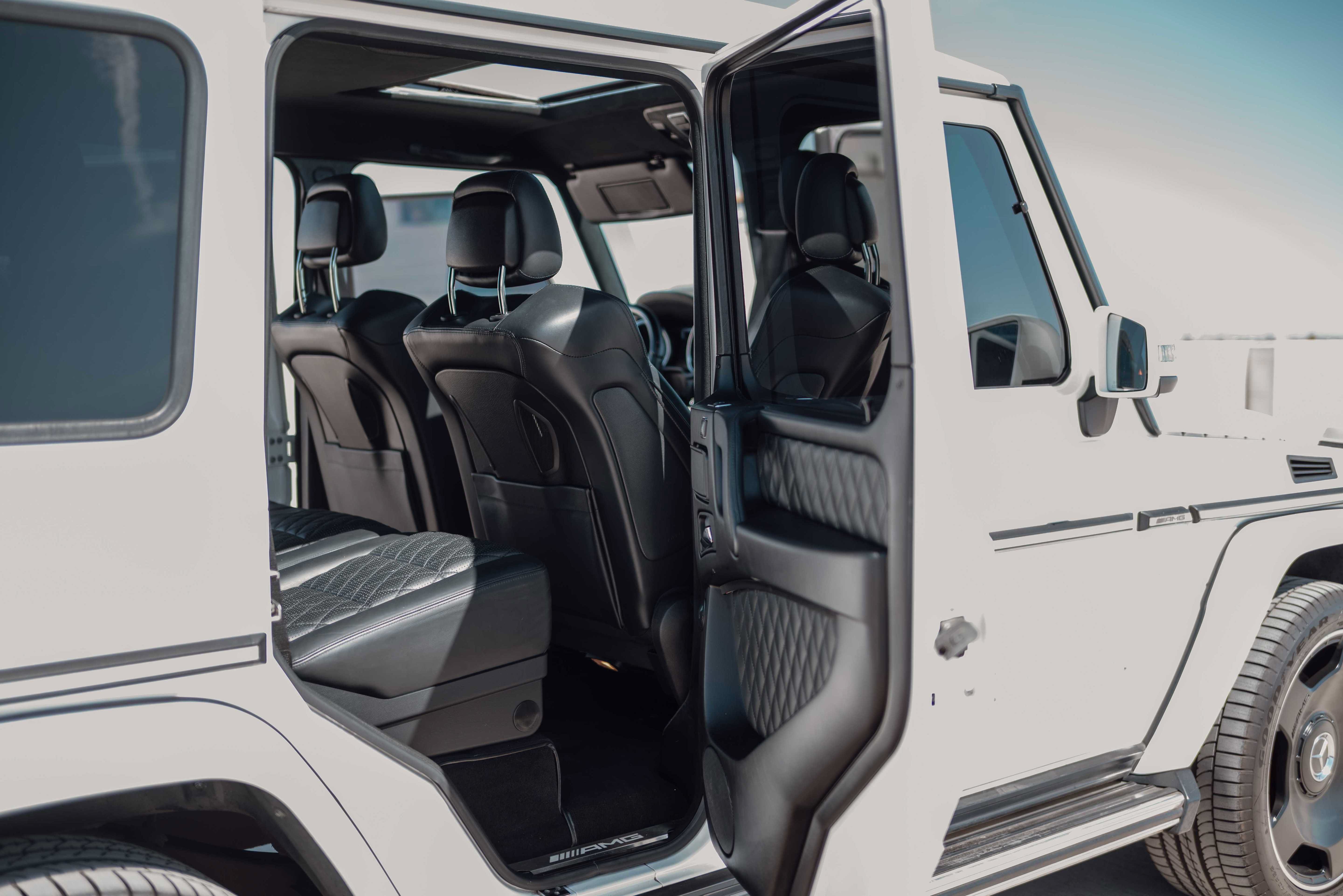 Used 2015 Mercedes-Benz G 63 AMG 4MATIC w/ PA6 Package image 12