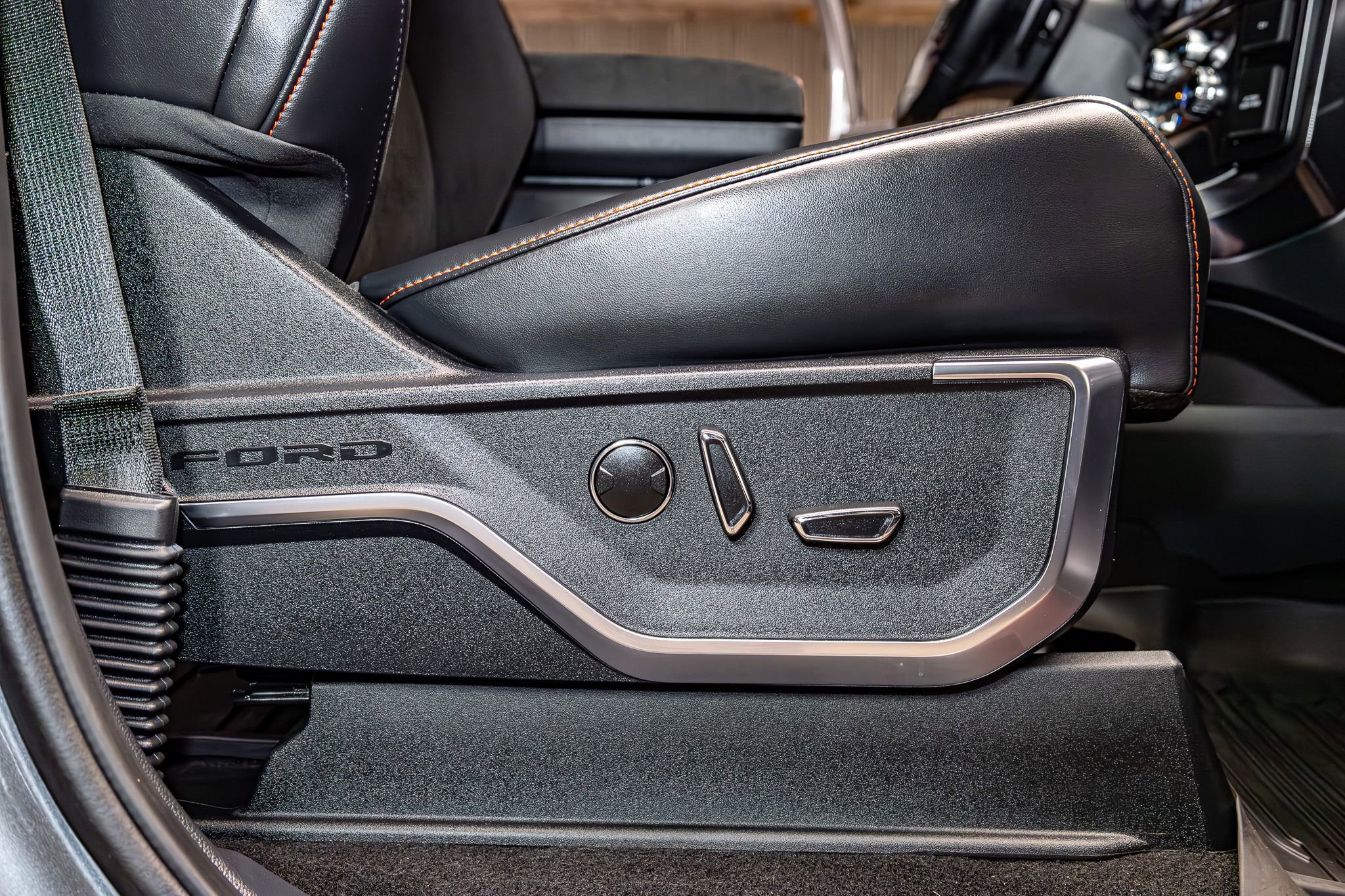 Used 2024 Ford F150 Raptor w/ Equipment Group 803A Raptor R image 29