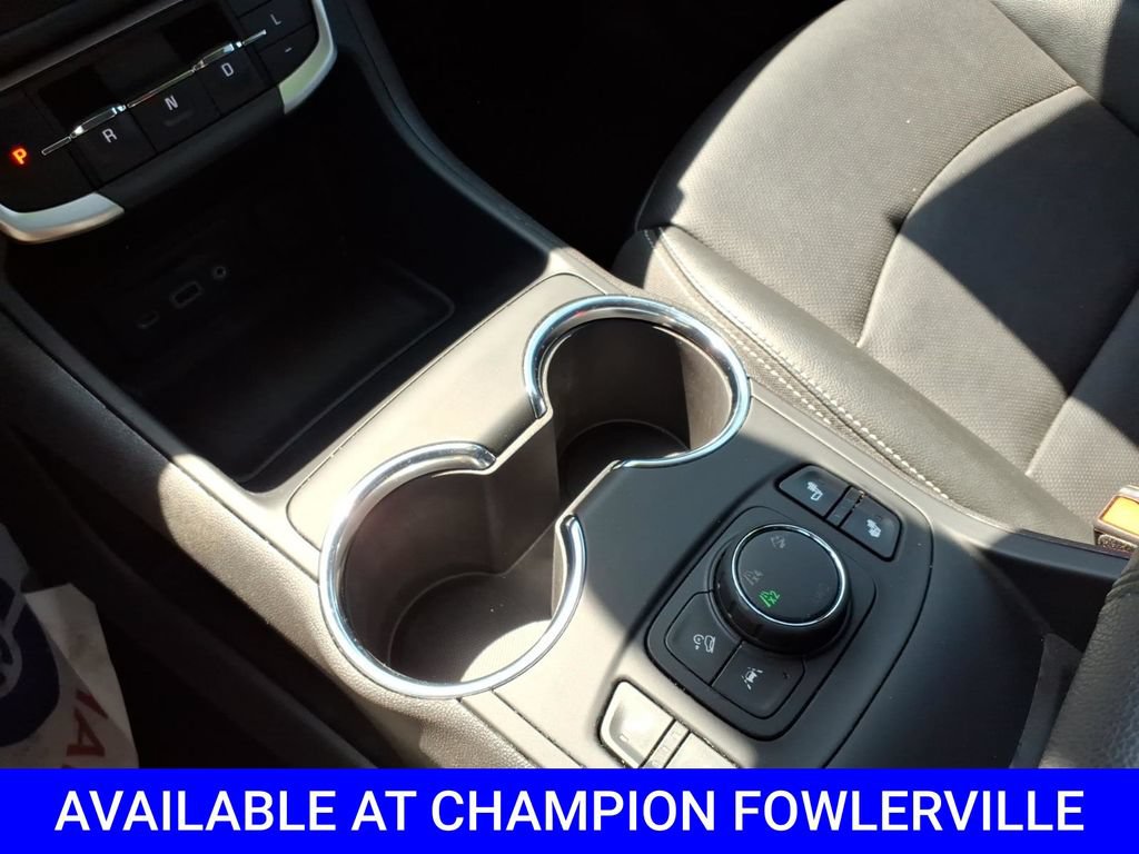 Used 2024 GMC Terrain SLT AWD/4WD image 26