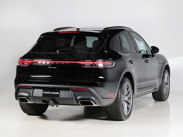 Certified 2026 Porsche Macan AWD/4WD image 9