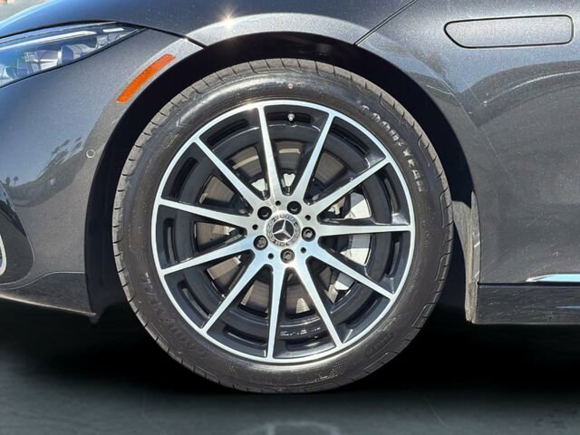 Certified 2023 Mercedes-Benz EQS 580 4MATIC Sedan image 36