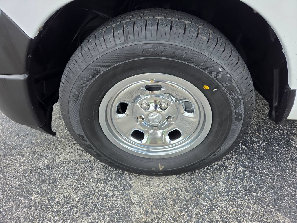 Used 2018 RAM 1500 Express RWD image 4