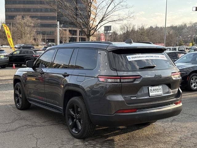 Used 2023 Jeep Grand Cherokee L Laredo image 4