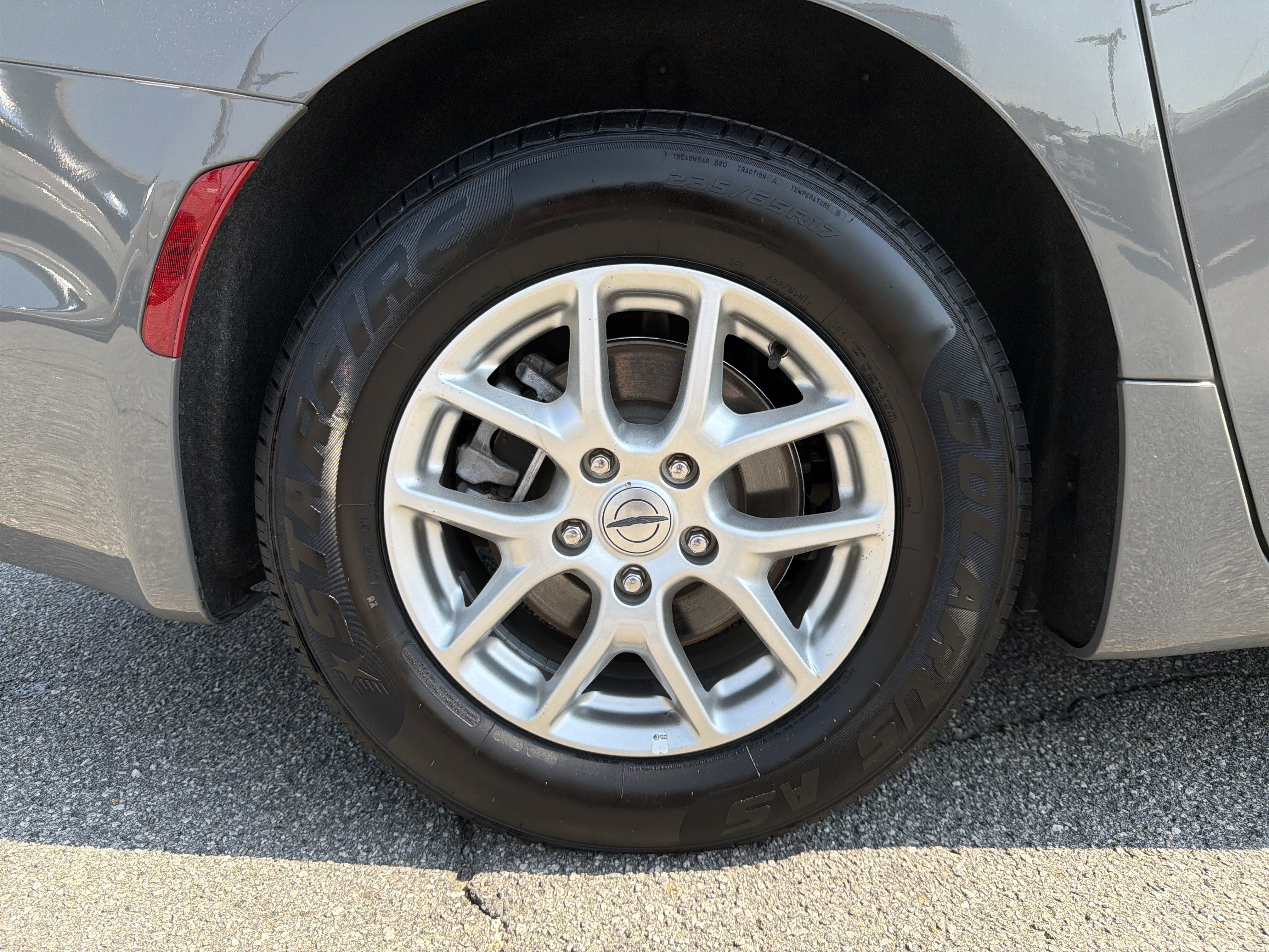 Used 2025 Chrysler Pacifica Select image 30