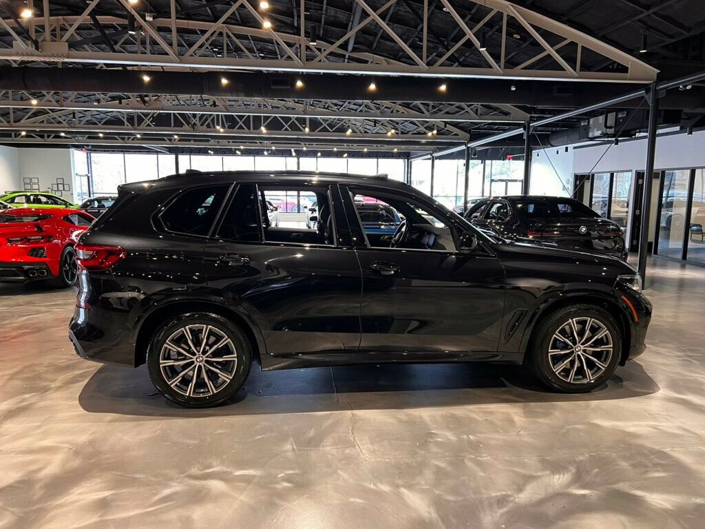 Used 2023 BMW X5 xDrive40i w/ M Sport Package image 6