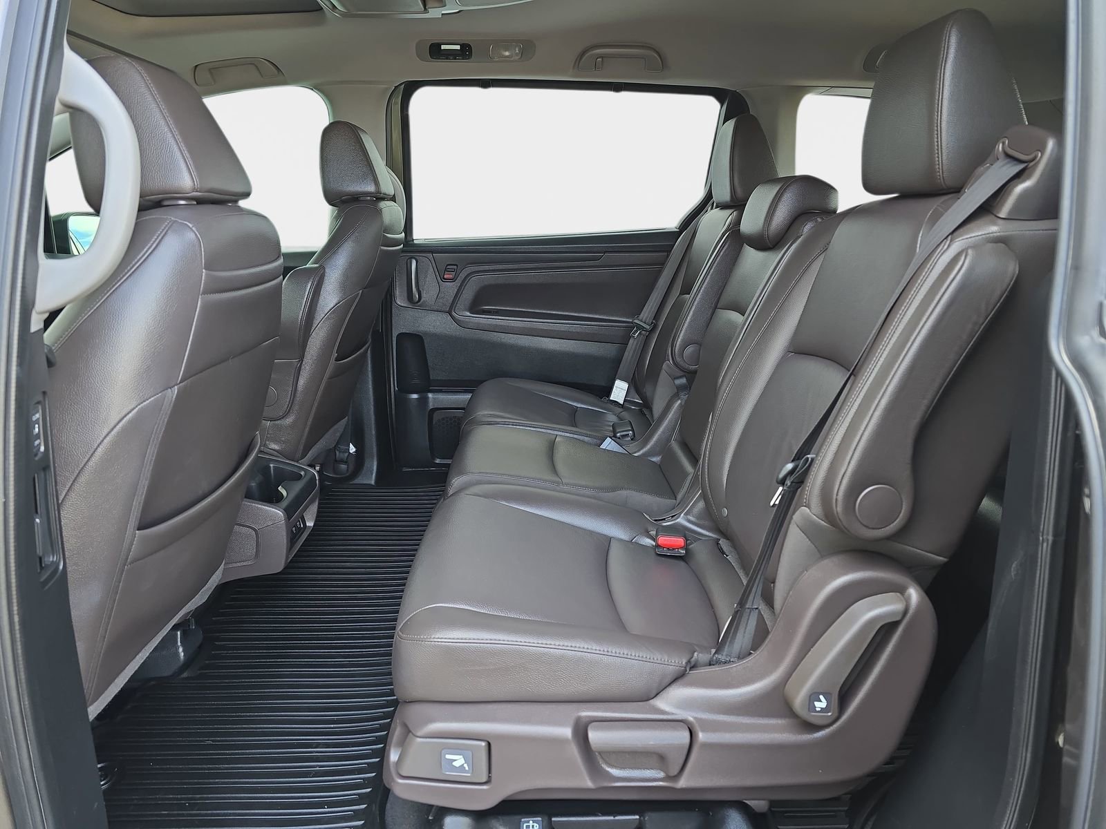 Used 2018 Honda Odyssey Touring image 17