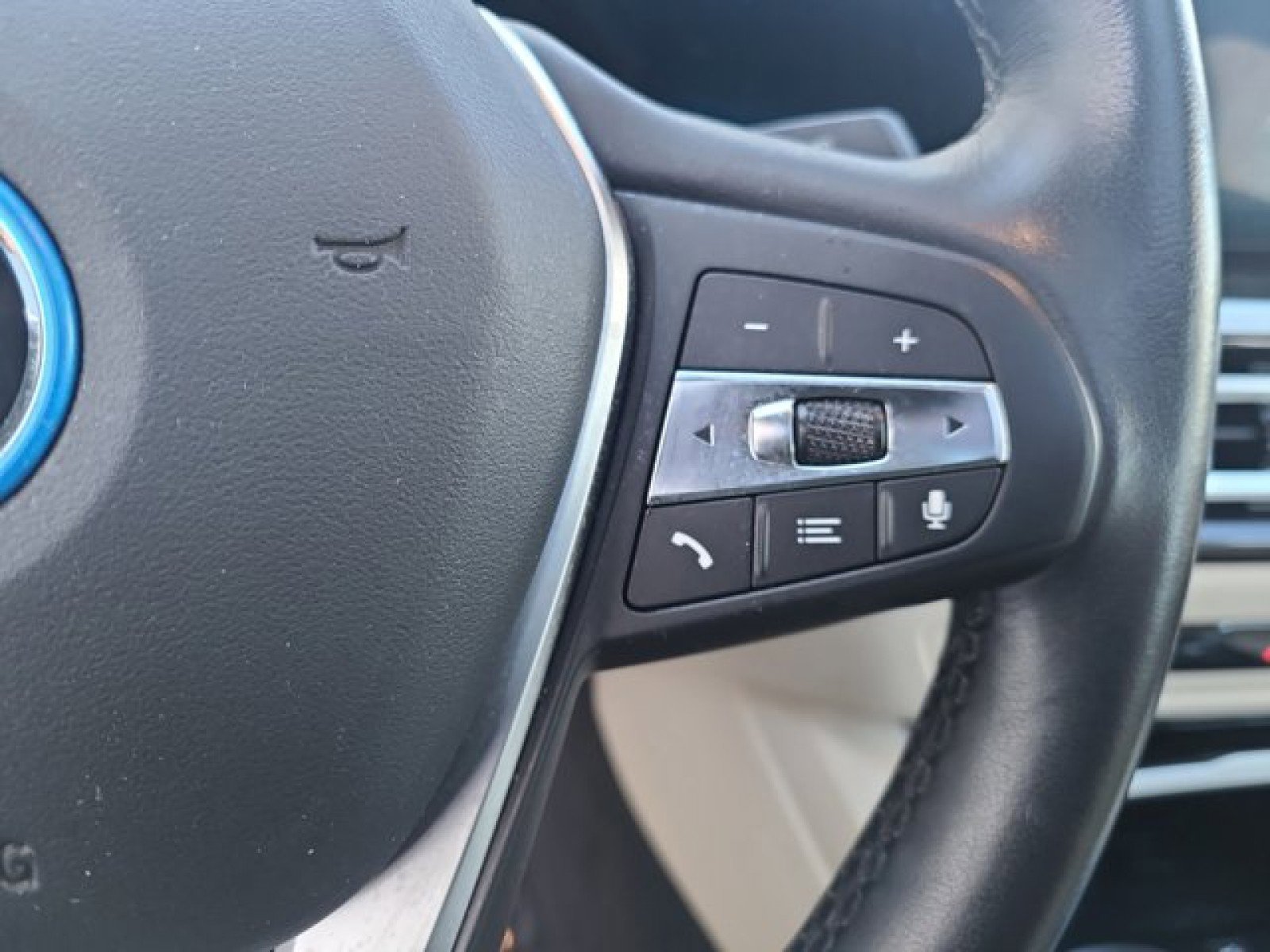 Used 2023 BMW i4 eDrive35 w/ Premium Package image 29