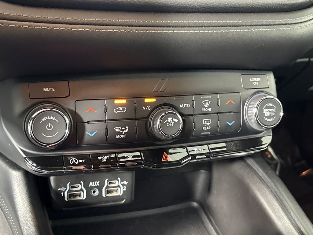 Used 2022 Dodge Durango SXT w/ Blacktop Package image 21