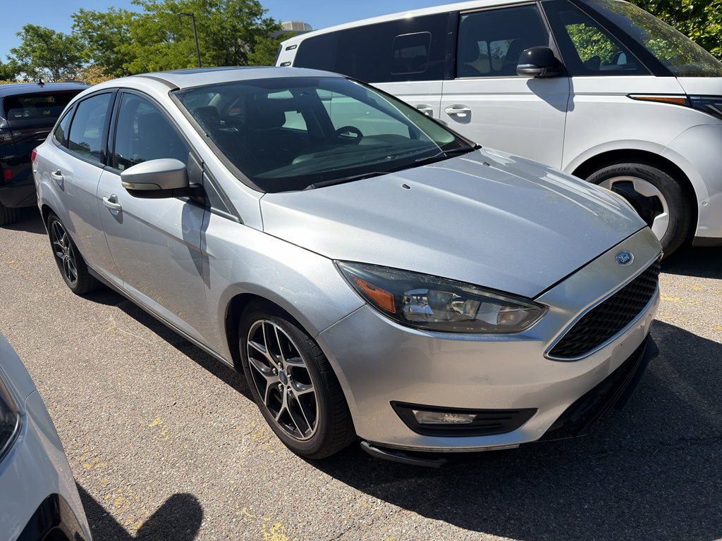 Used 2018 Ford Focus SEL w/ Cold Weather Package FWD image 7