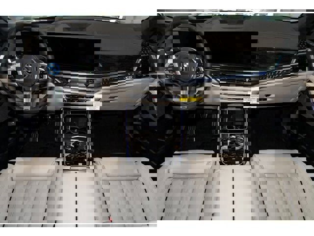 New 2026 BMW X5 xDrive50e w/ M Sport Package image 78