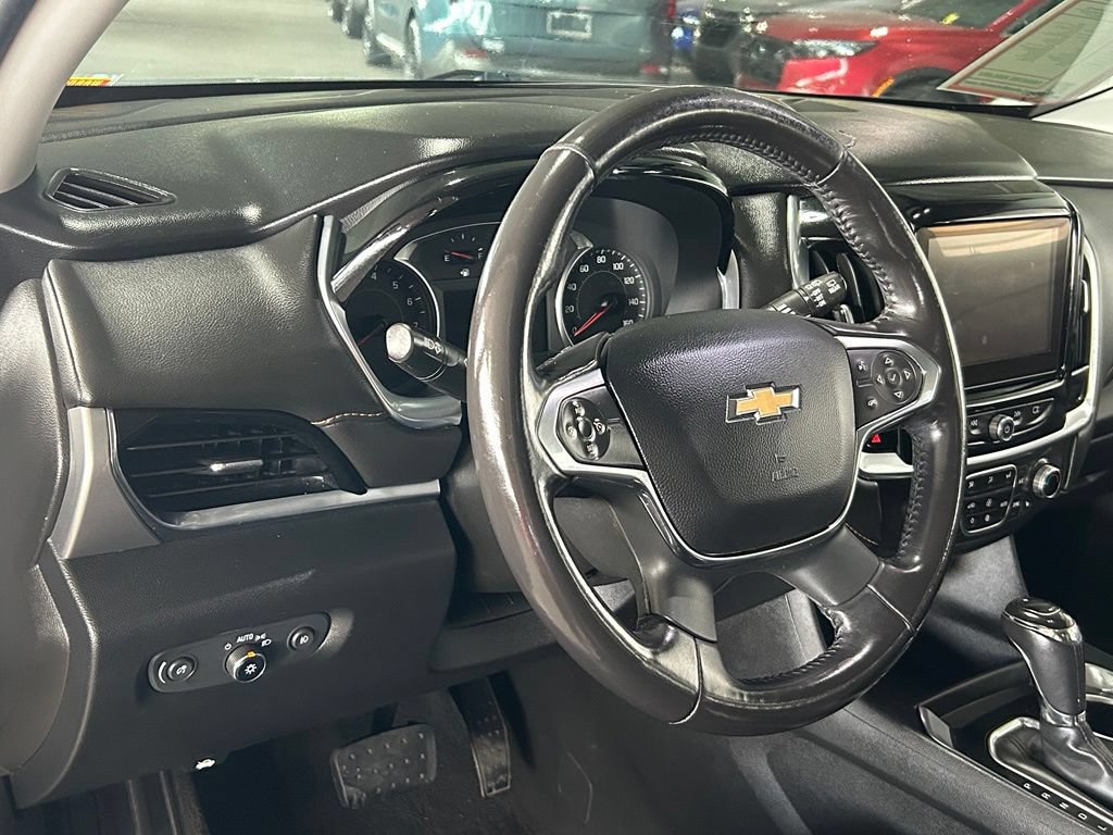 Used 2019 Chevrolet Traverse LT FWD image 20