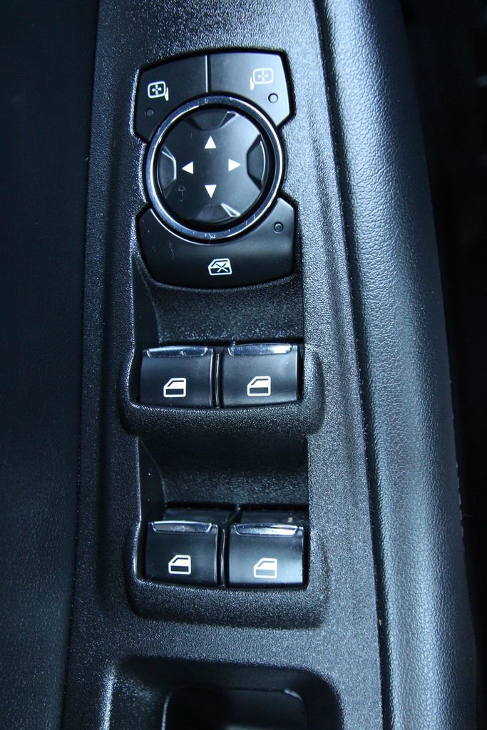 Used 2024 Ford Edge SEL image 21