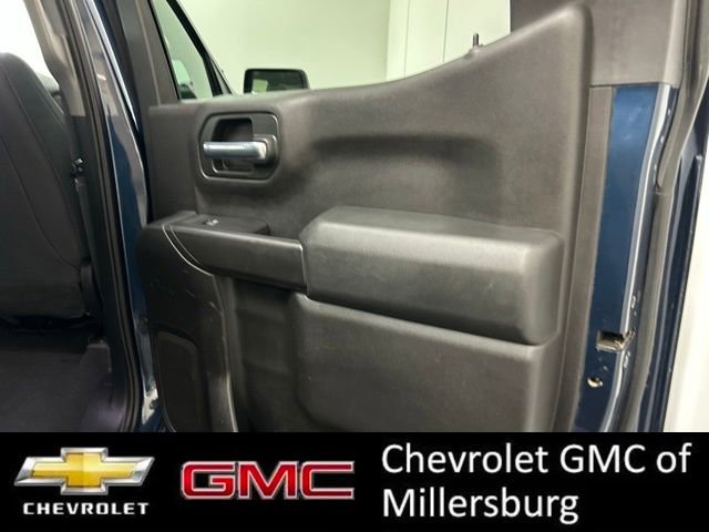 Used 2019 Chevrolet Silverado 1500 Custom Trail Boss w/ Custom Convenience Package AWD/4WD image 27