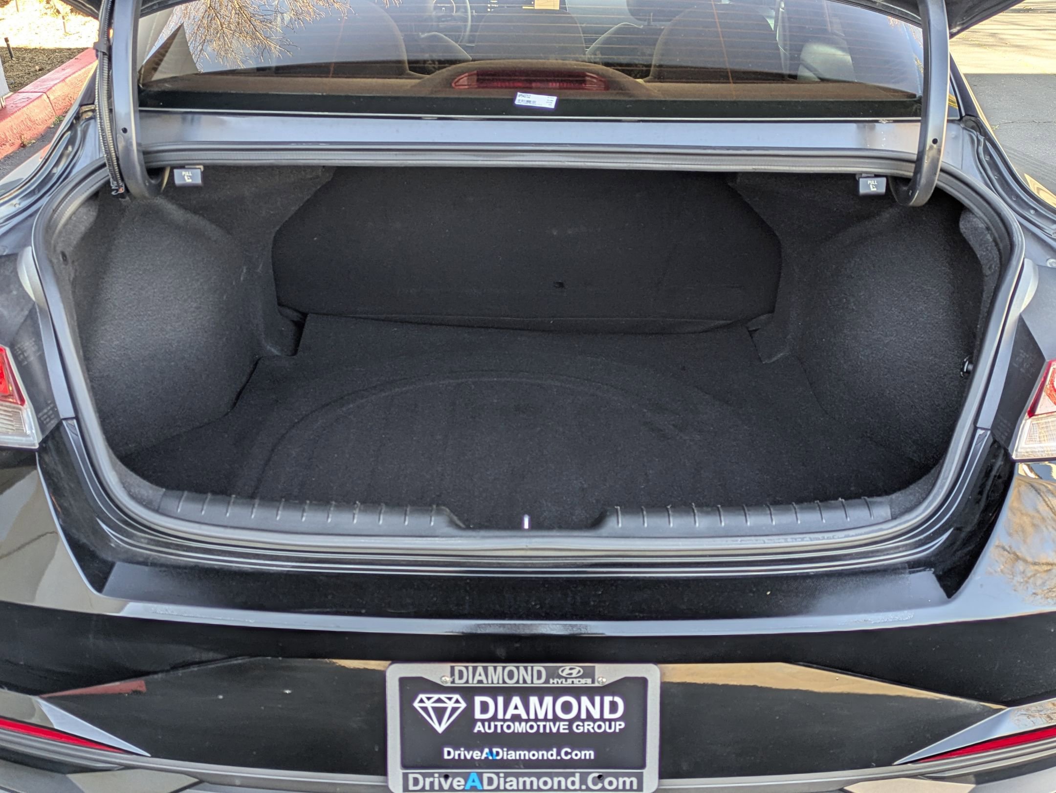 Certified 2023 Hyundai Elantra SEL w/ Convenience Package image 12