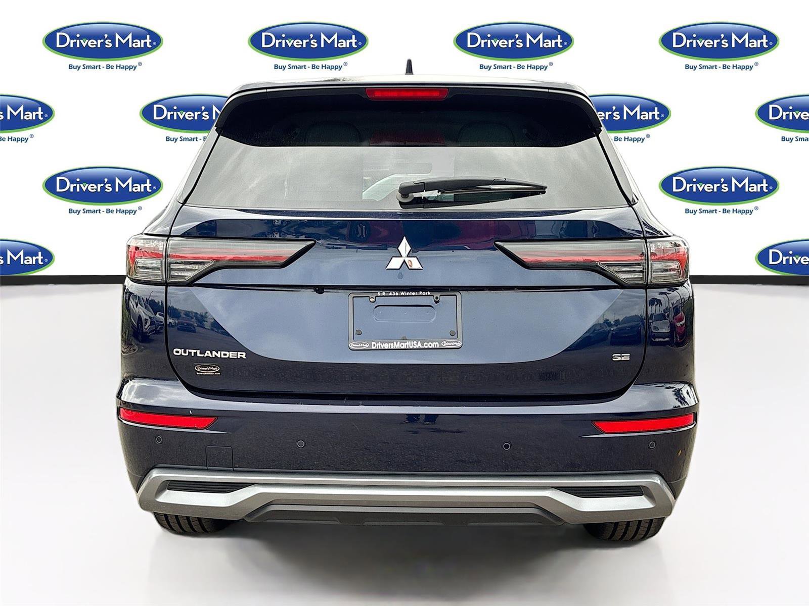 Used 2025 Mitsubishi Outlander SE FWD image 6